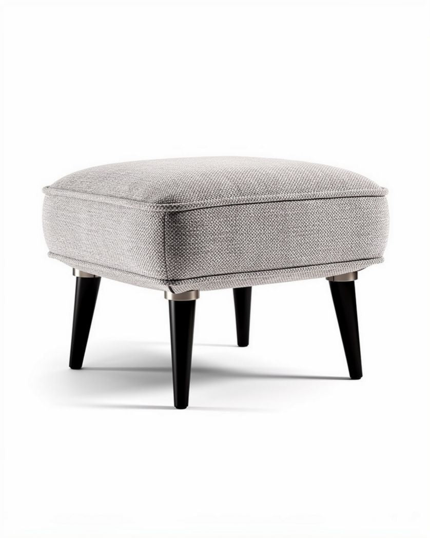 Hocker van stof met houten poten 45 x 45 x 35 cm in lichtgrijs